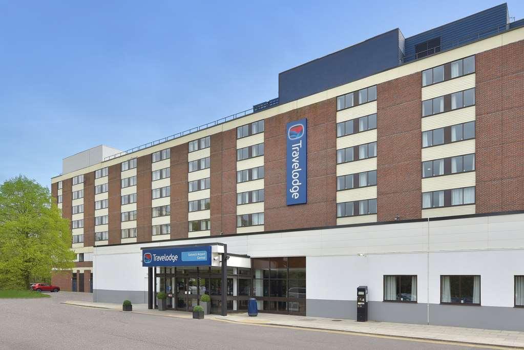 Mercure London Gatwick Airport Хорли Екстериор снимка