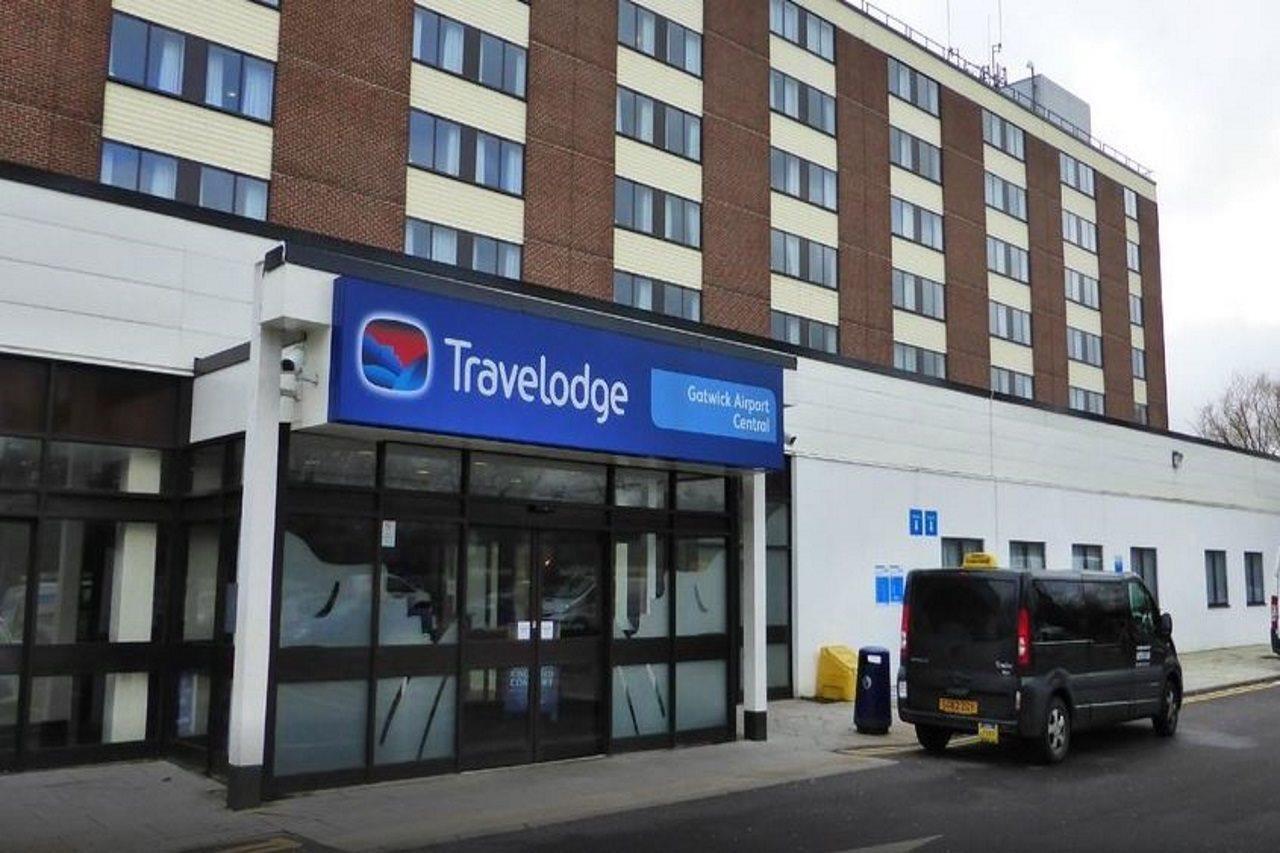 Mercure London Gatwick Airport Хорли Екстериор снимка